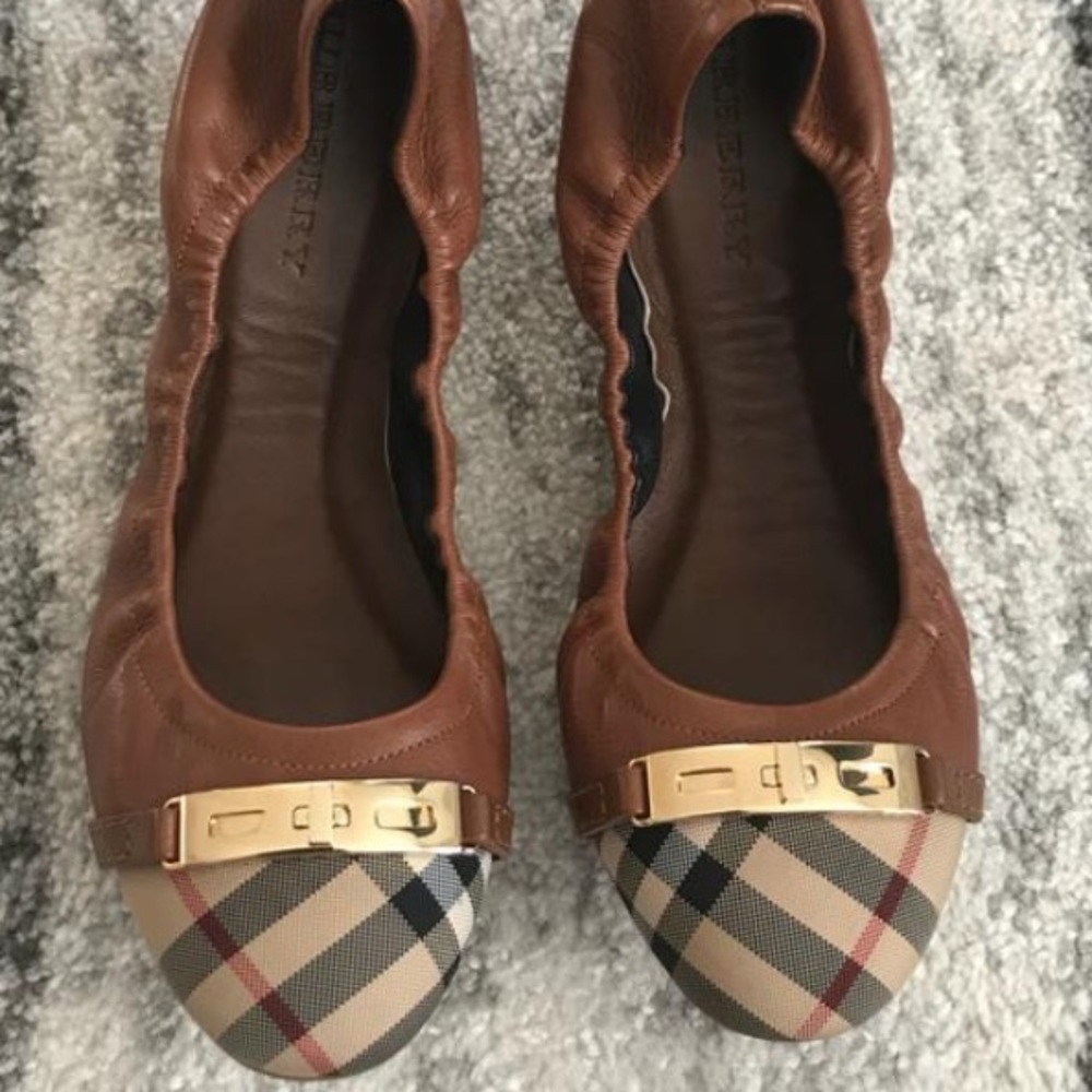 Brown leather nova check Burberry Ballet Flats🤩🤩🤩 - Picture 1 of 9